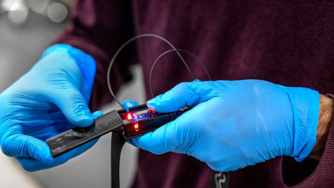 ORC’s proprietary technology, Light Lace, consists of stretchable fiber-optic sensors that use photonics, rather than traditional electronics, to recognize different types of touch.